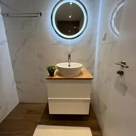 Luxury Private Near Life