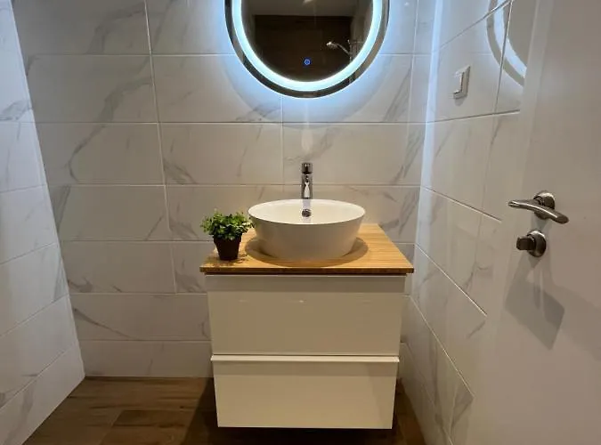 Luxury Private Near Life