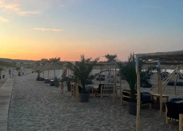 Luxury Private Near Life *