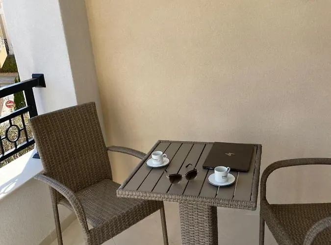 Luxury Private Near Life Apartament Sozopol