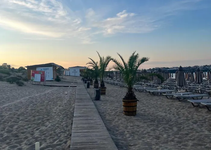 Luxury Private Near Life Apartament Sozopol